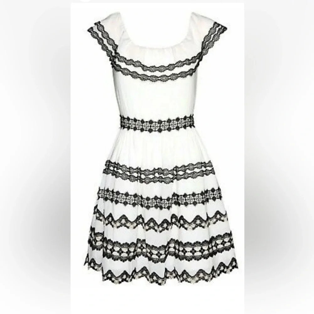 Alice + Olivia Rozzi Off Shoulder Dress - Picture 5 of 12